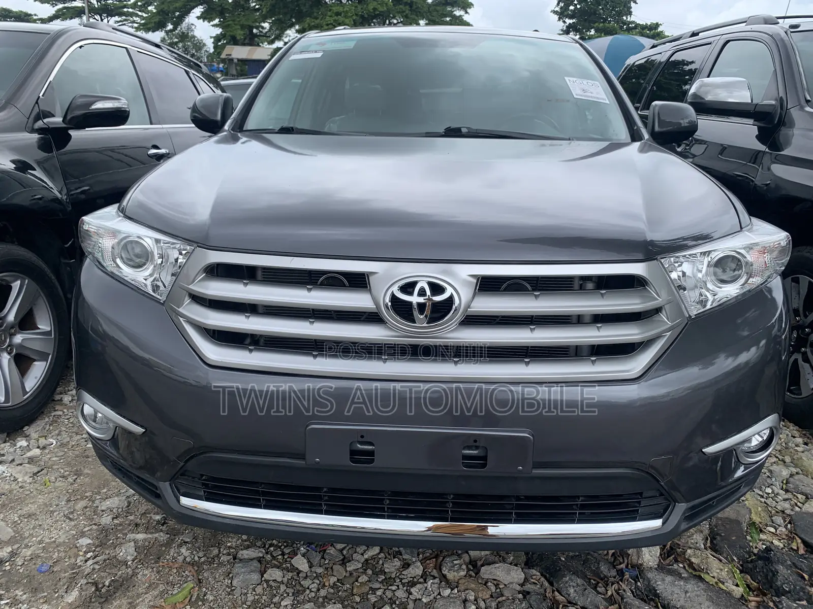 Toyota Highlander Limited 2012 Gray