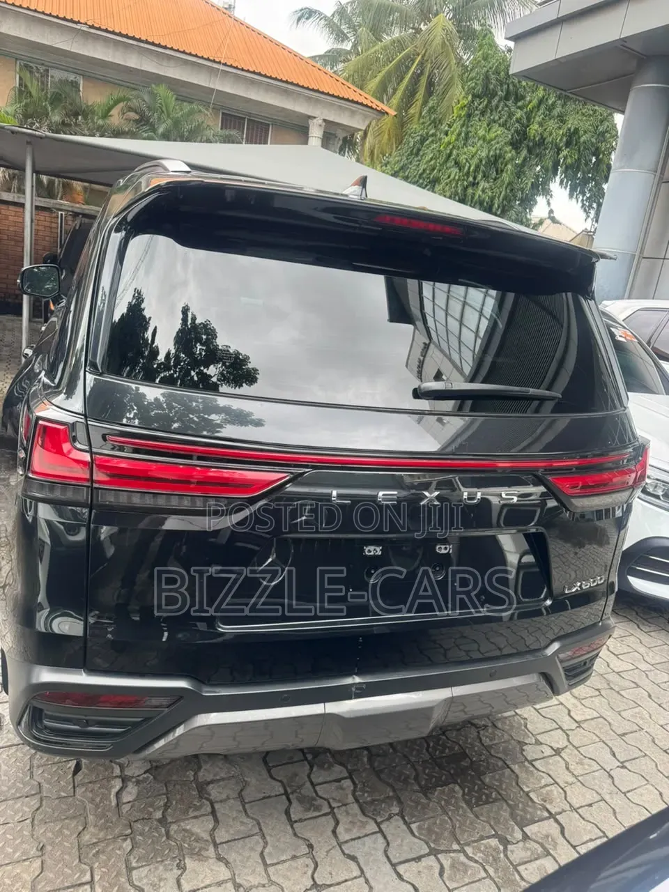 Lexus LX 2022 Black