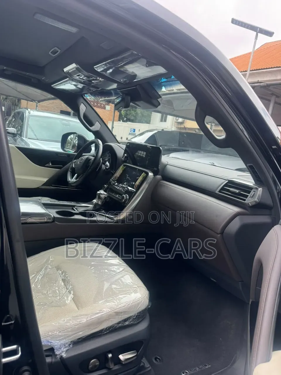 Lexus LX 2022 Black