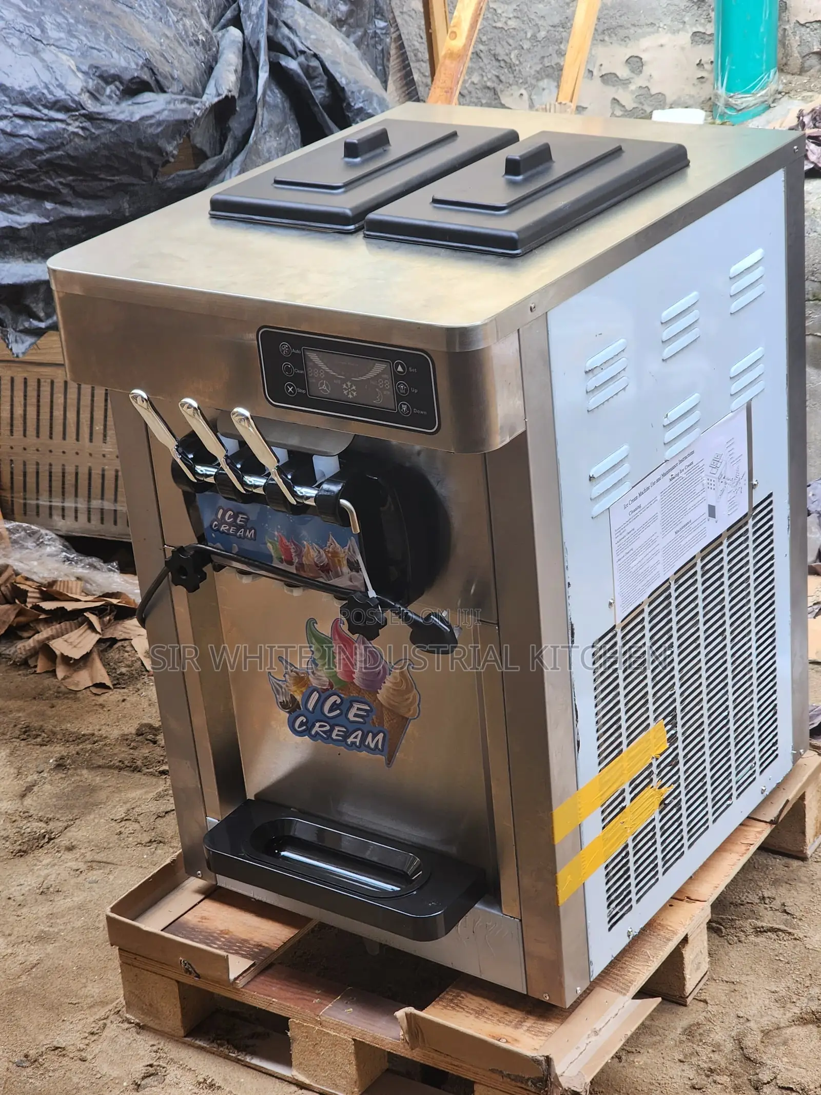 Soft Serve Ice Cream Machine