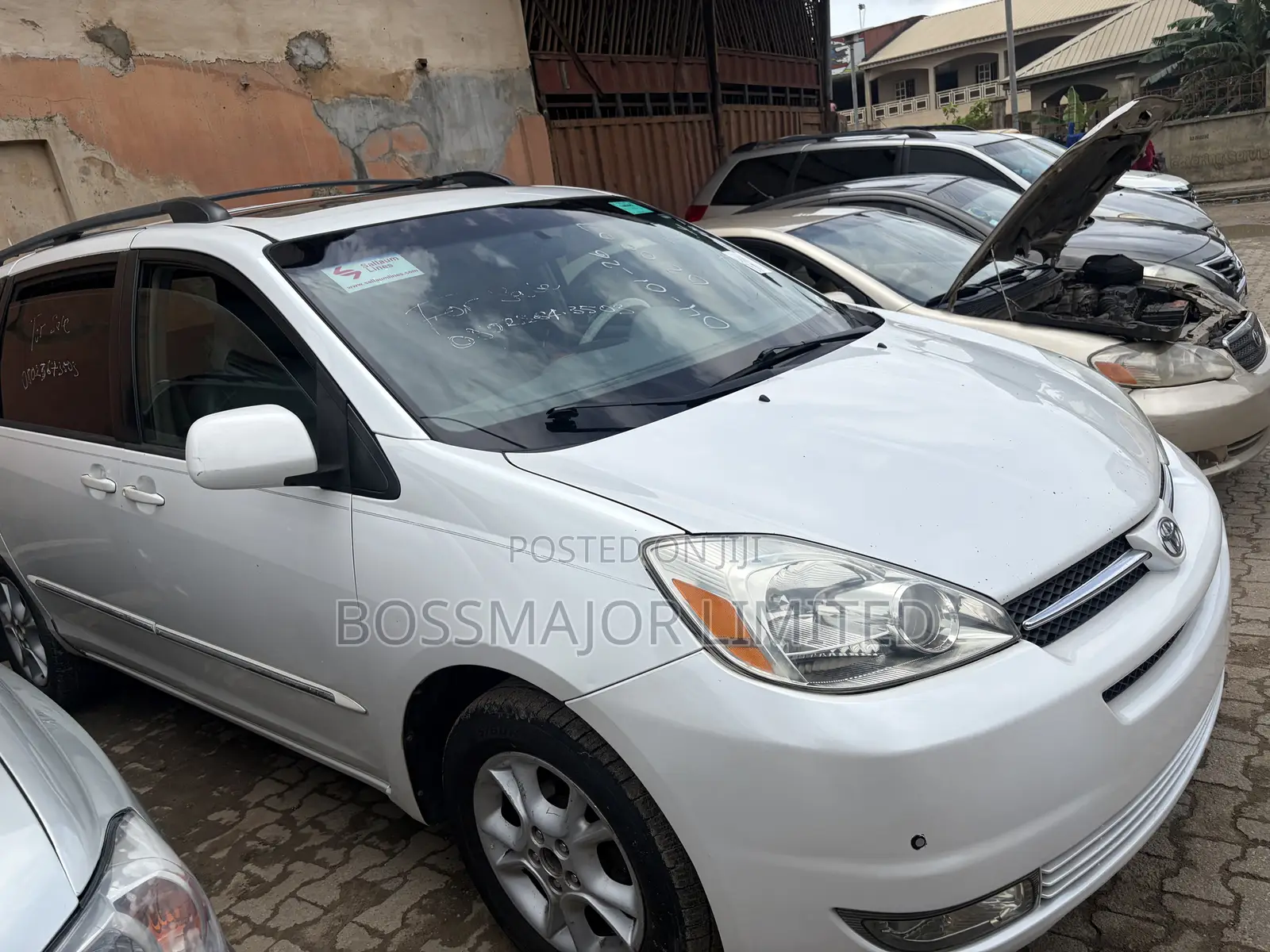 Toyota Sienna XLE Limited AWD 2005 White