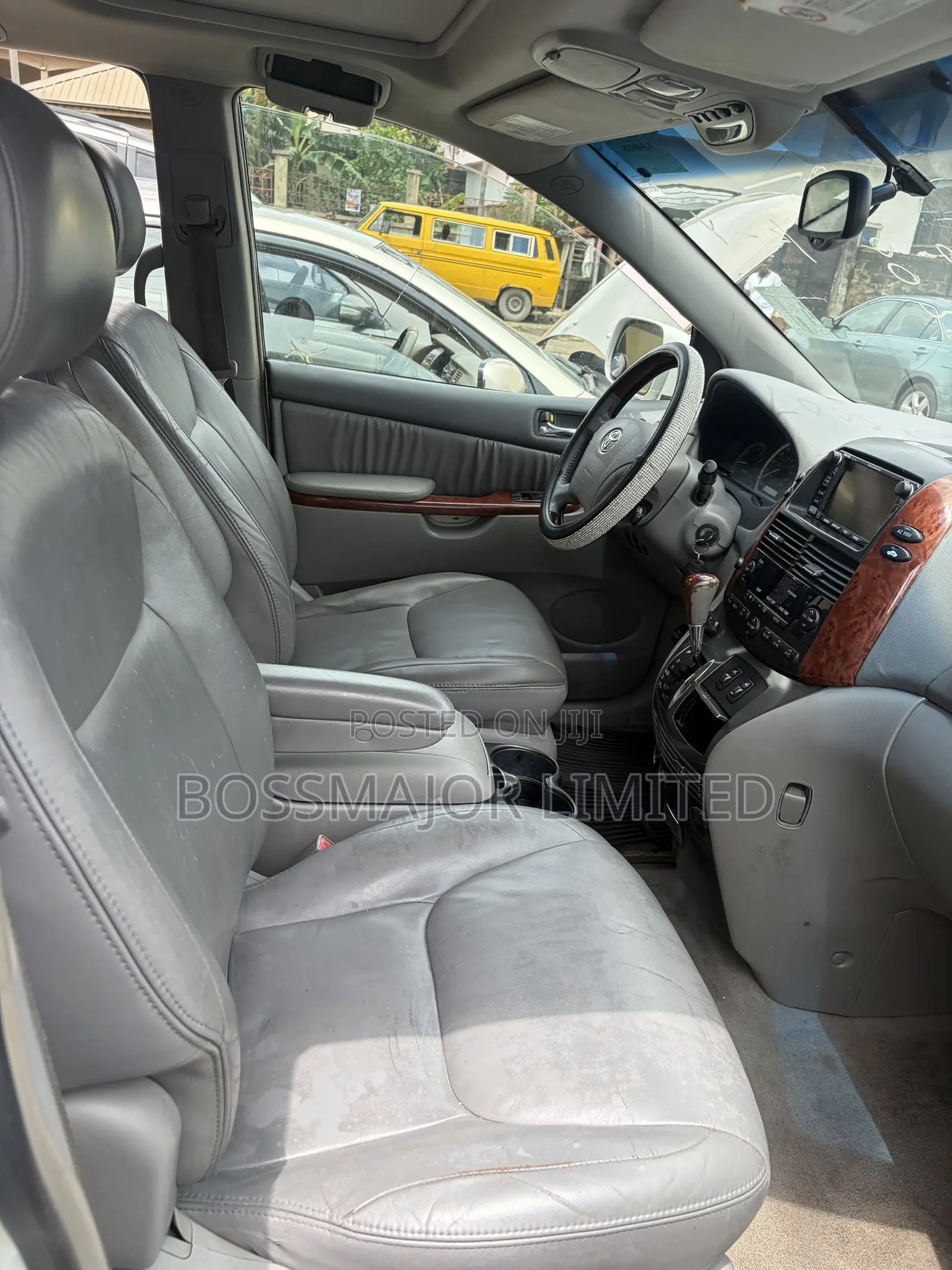 Toyota Sienna XLE Limited AWD 2005 White