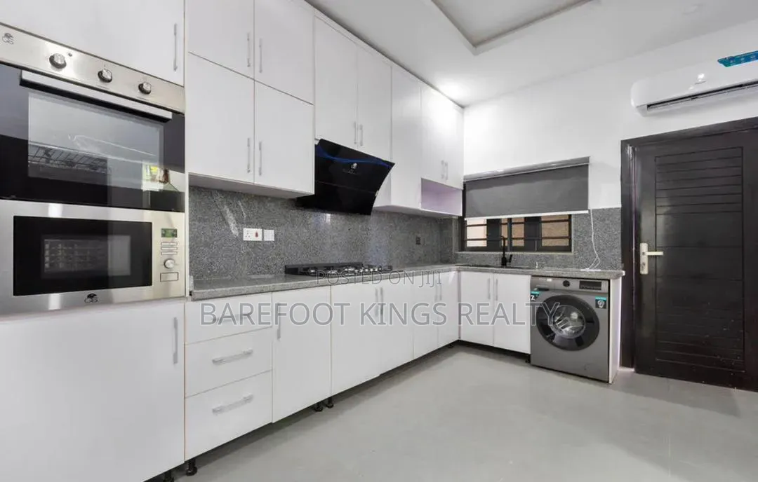 Luxurious 4bedroom Apartment