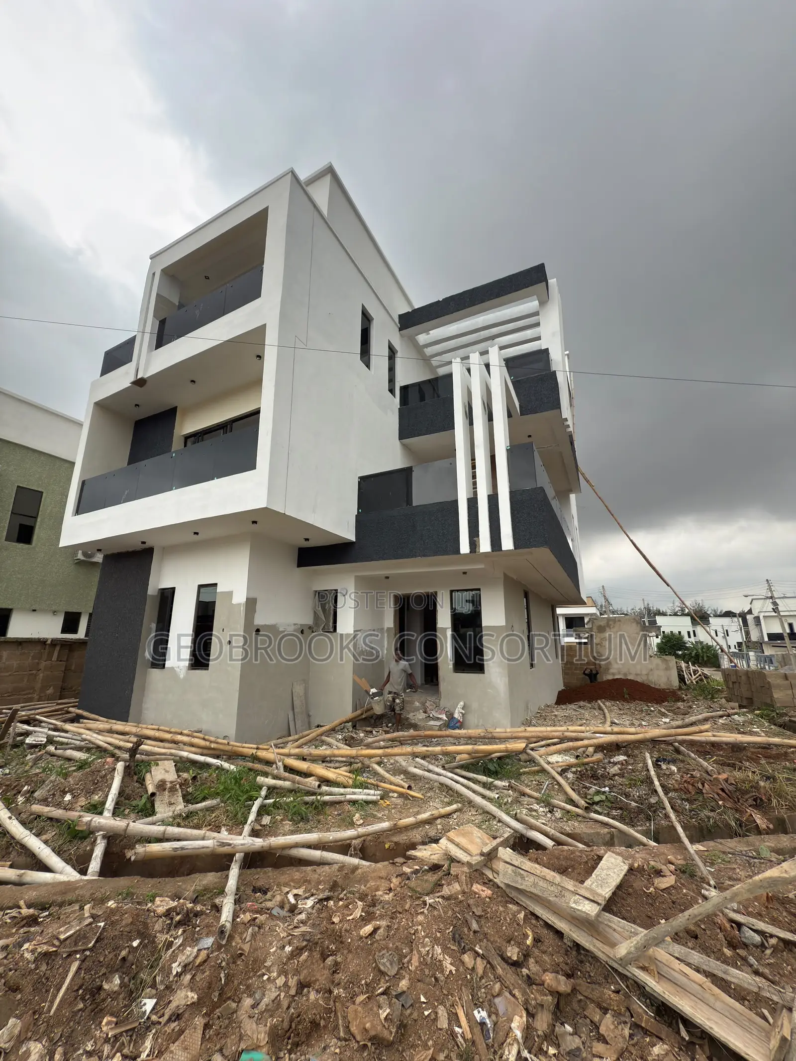 5bdrm Duplex in Carlton Gate Estate., Akobo for rent