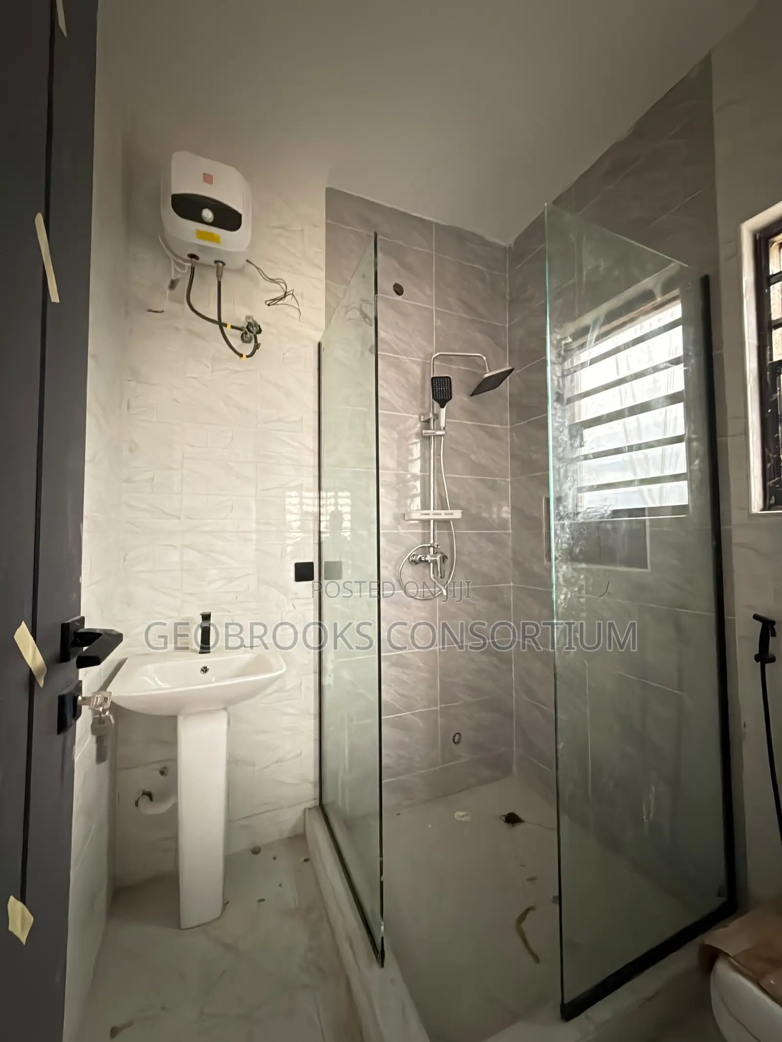 5bdrm Duplex in Carlton Gate Estate., Akobo for rent