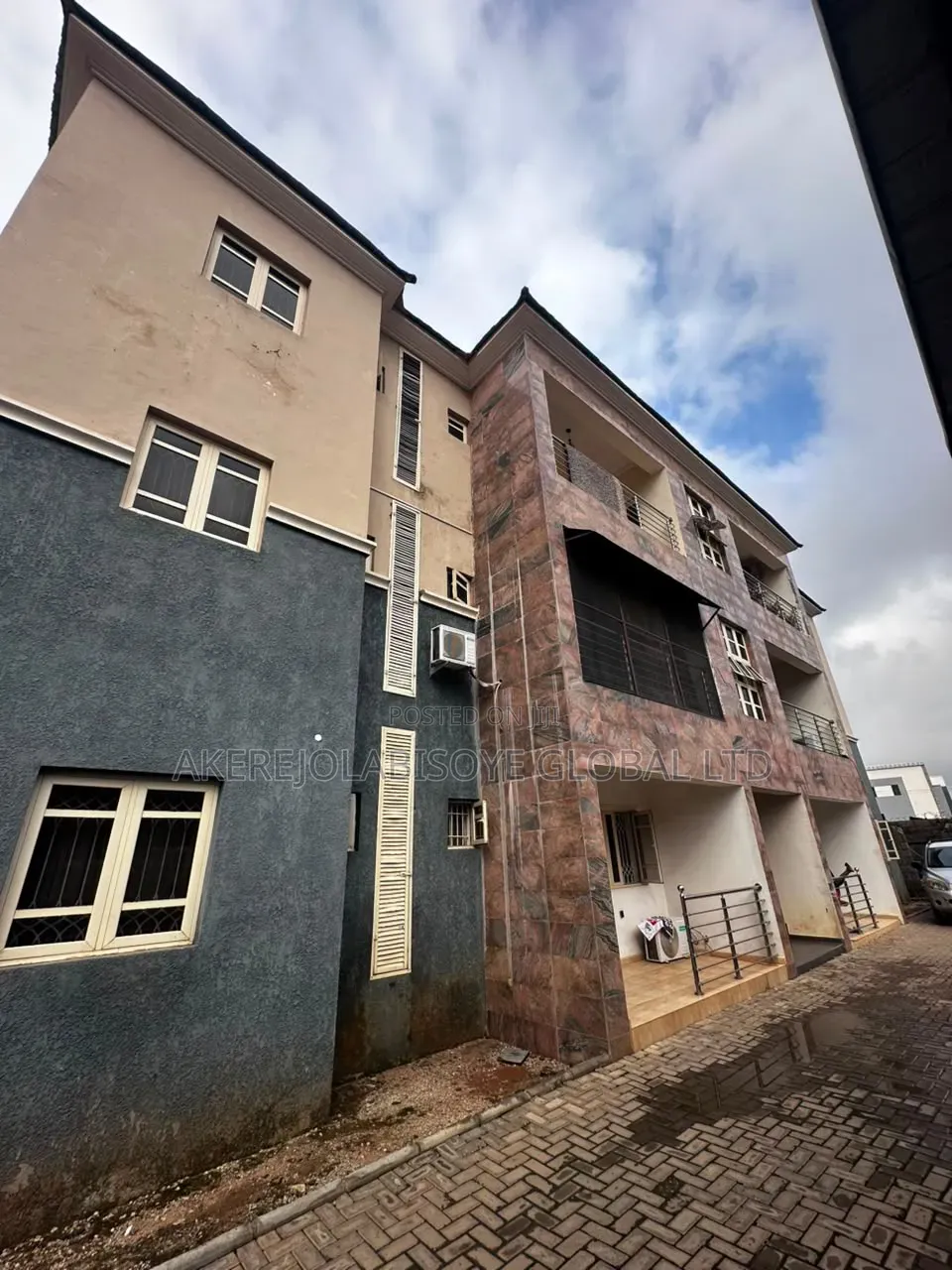 2bdrm Block of Flats in Jahi By Aduvie for sale