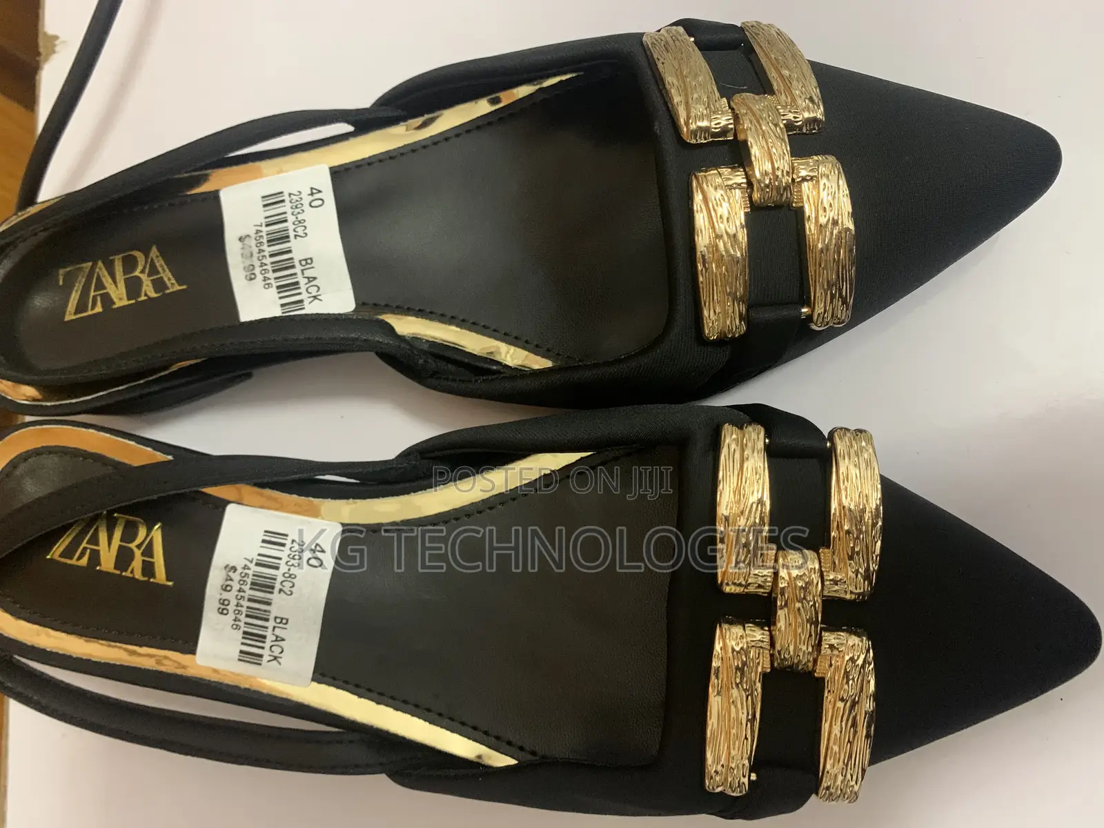 Ladies Flat Shoe