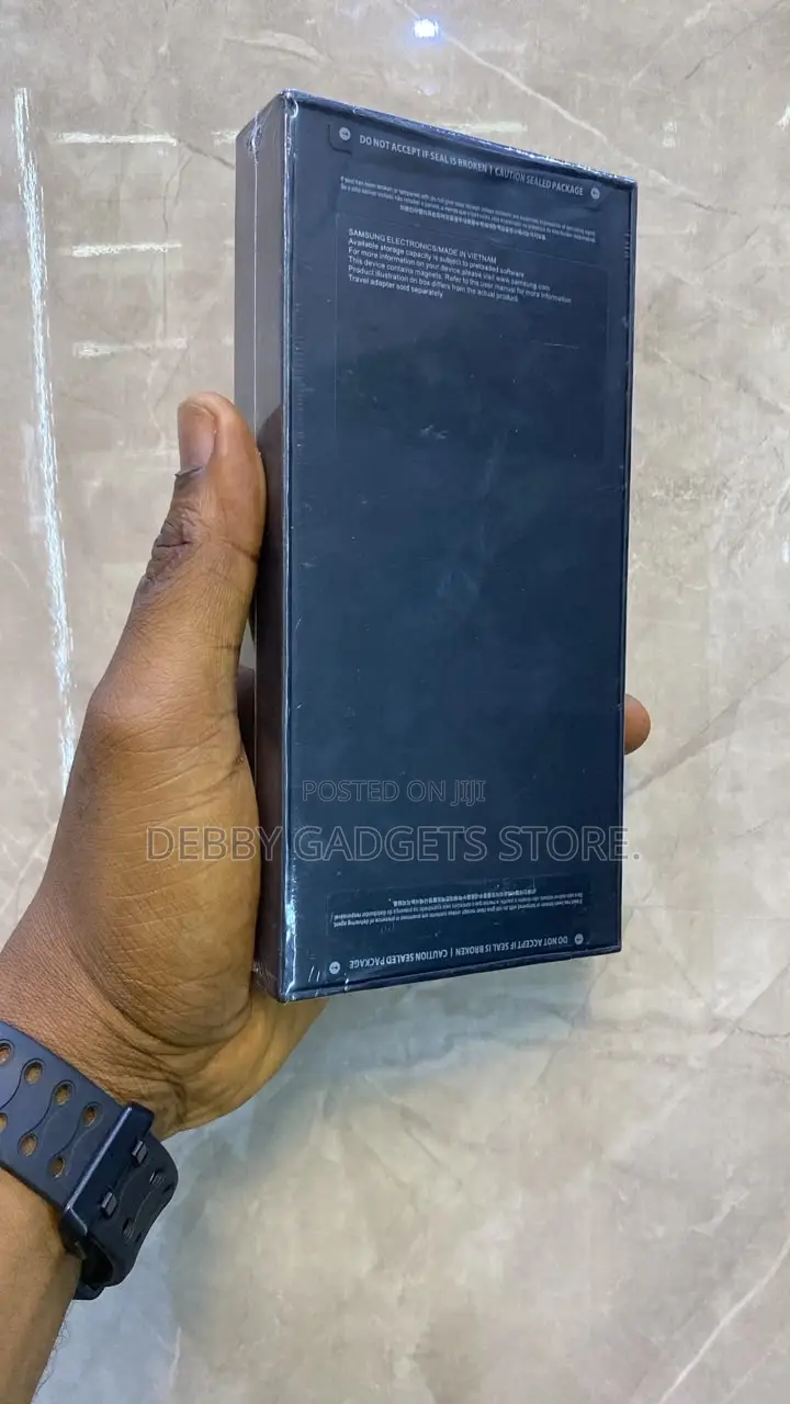 New Samsung Galaxy Z Flip6 256 GB