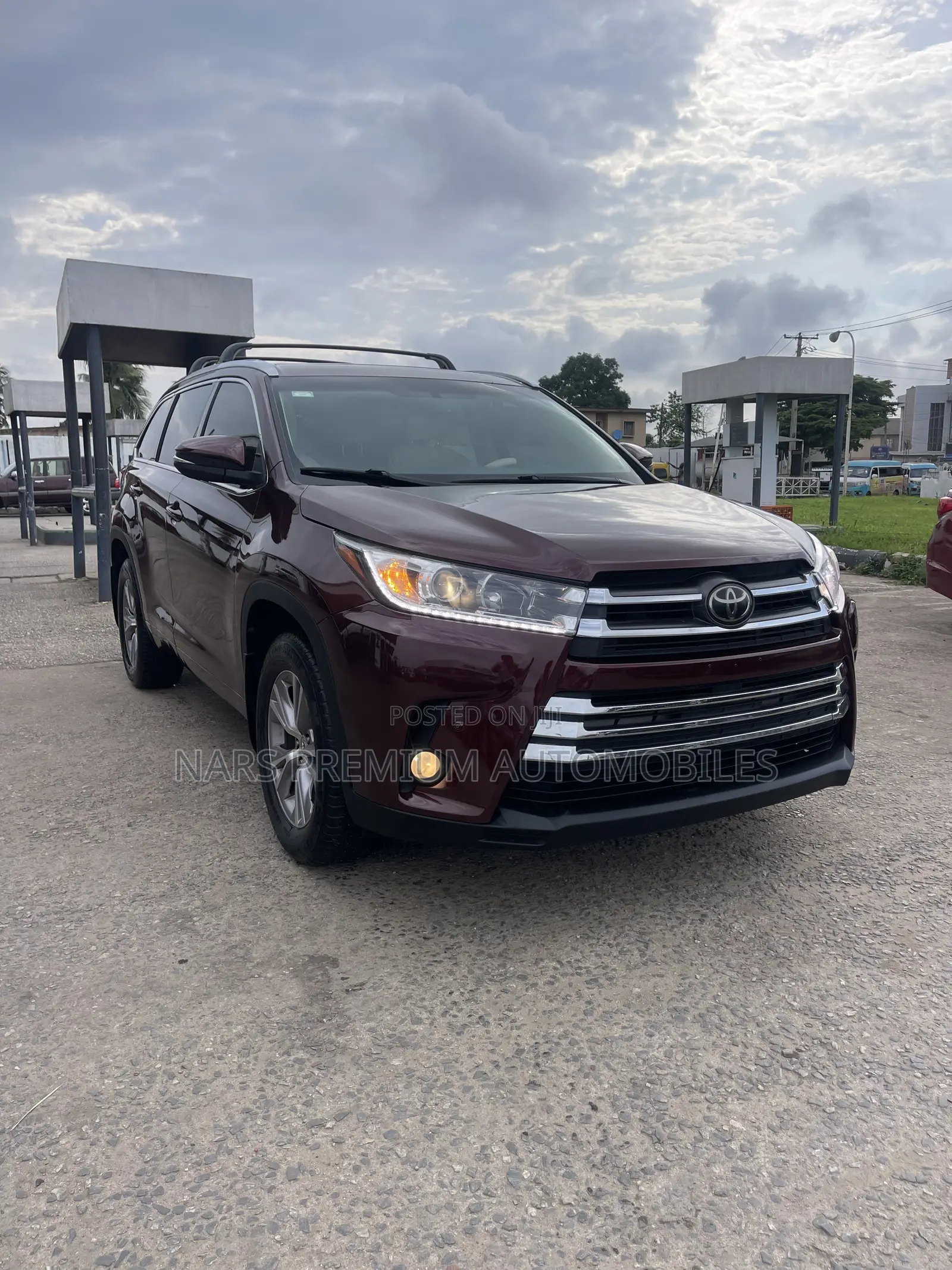 Toyota Highlander XLE 4dr SUV AWD (3.5L 6cyl 6A) 2014 Burgundy