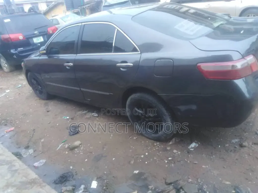 Toyota Camry 2007 Gray