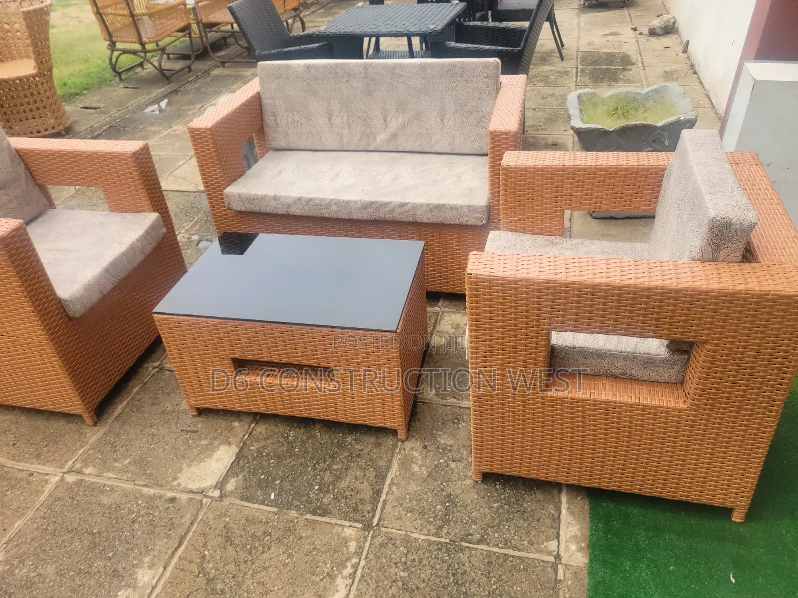Rattan Outdoor Box Chair