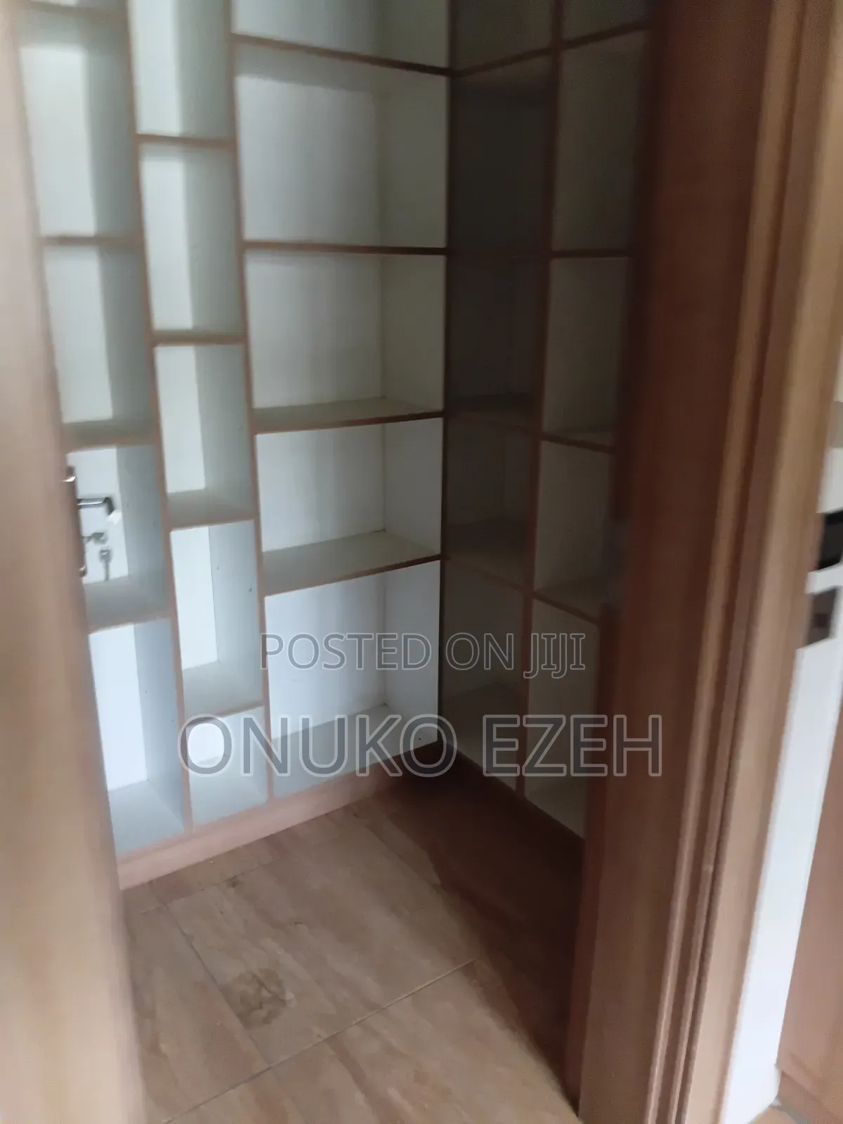 5bdrm Townhouse/Terrace in Royal, Wuse 2 for sale