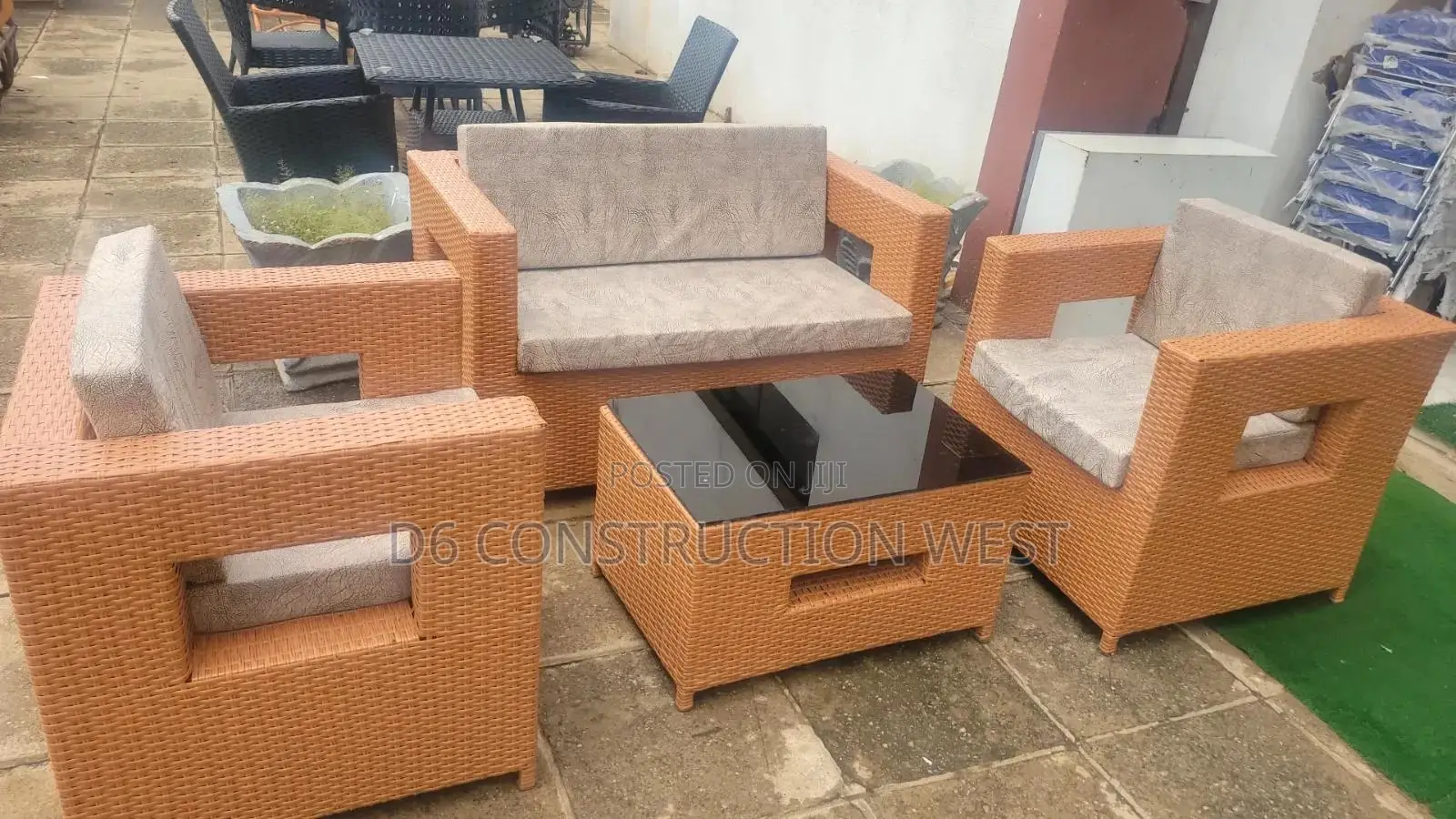 Rattan Outdoor Box Chair
