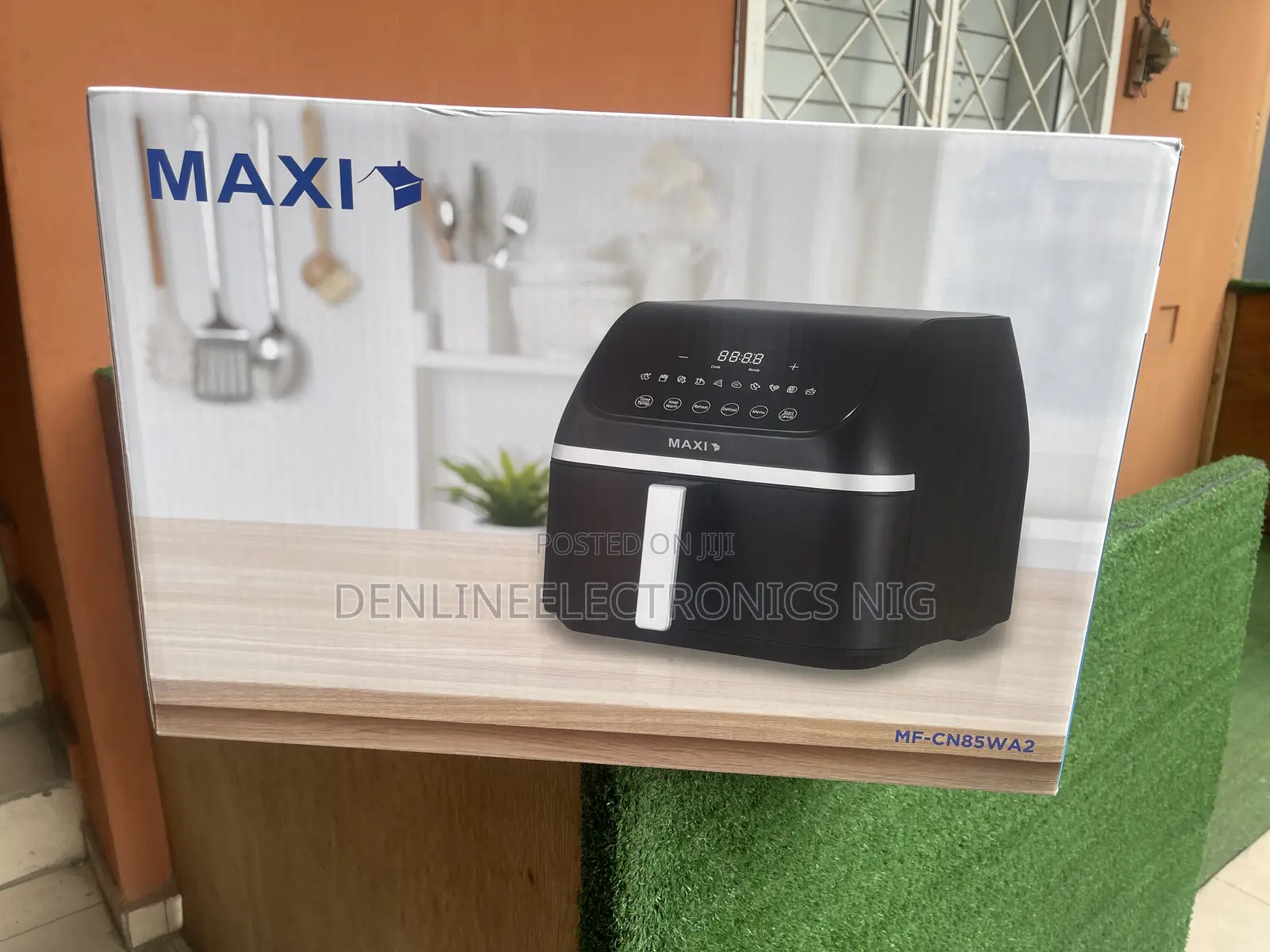 Brand New Maxi 8liters Automatic Digital Control Display Air Fryer