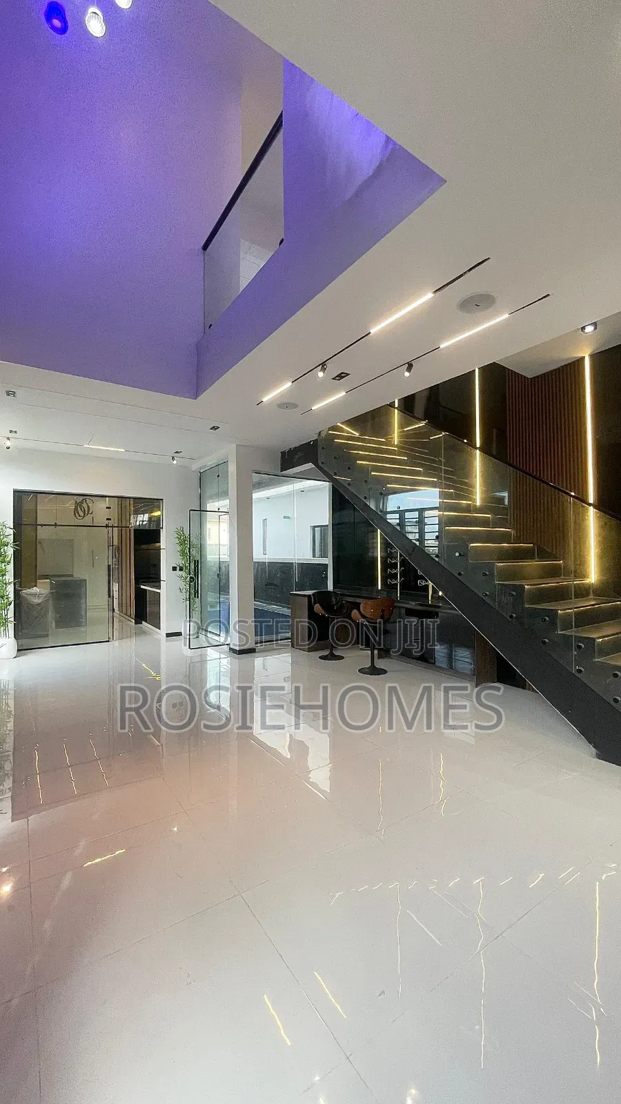 5bdrm Duplex in Ologolo Estate for sale