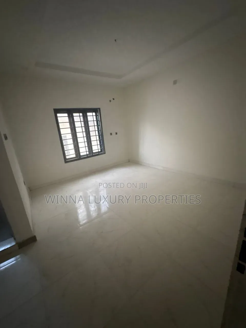 5bdrm Duplex in Trafford Villa, Lugbe District for rent