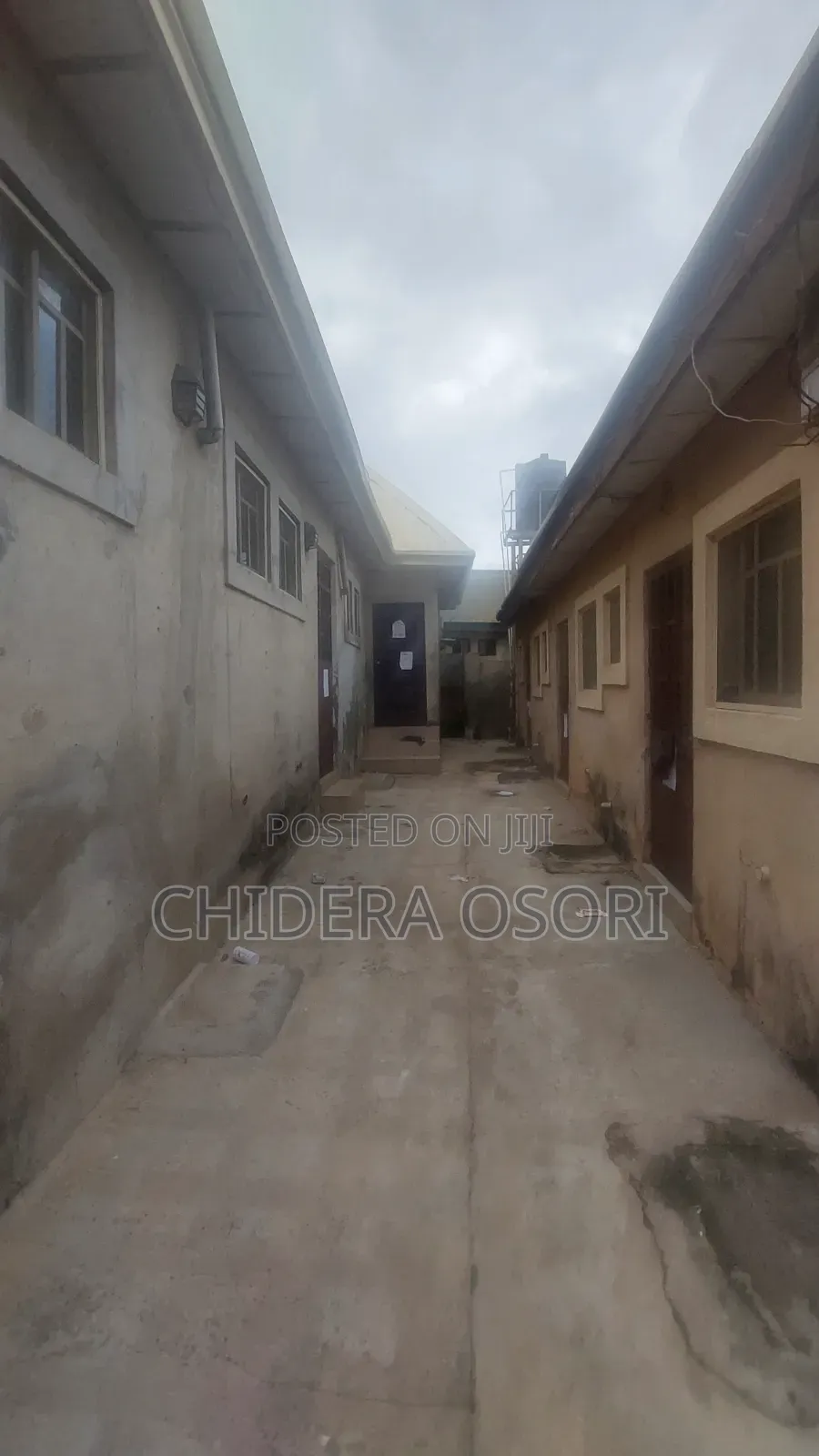 6bdrm Apartment in Dutse for sale