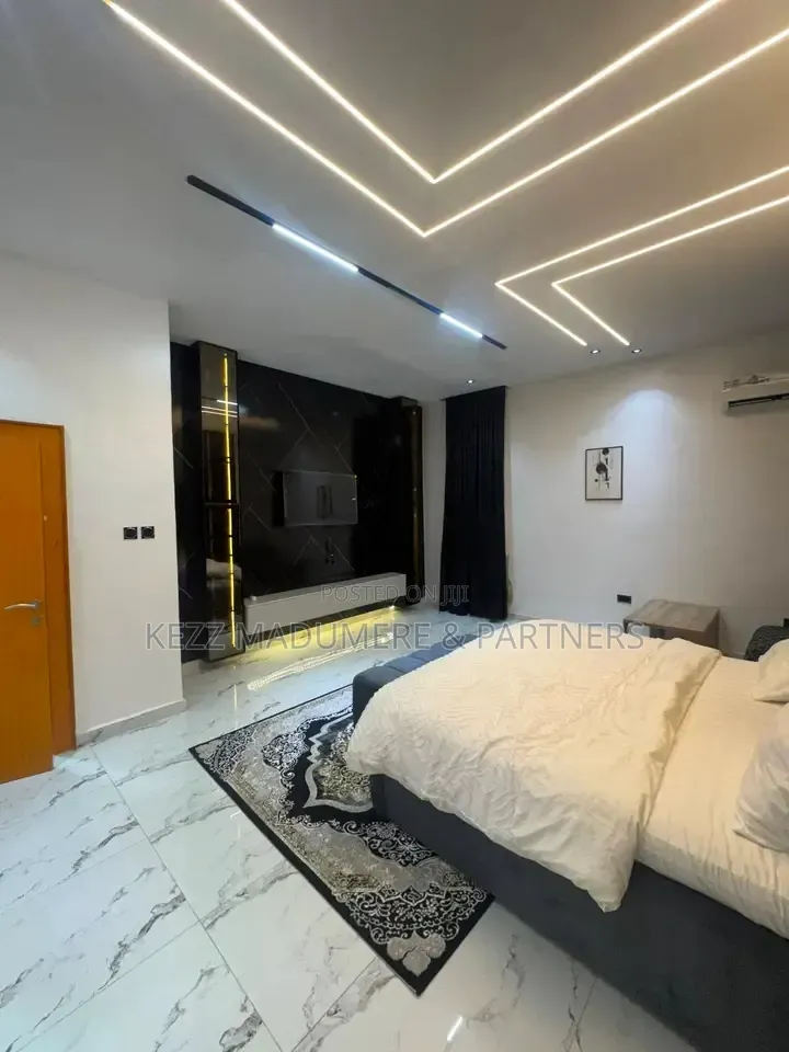 Furnished 4bdrm Duplex in Dr Peter Odili , for sale