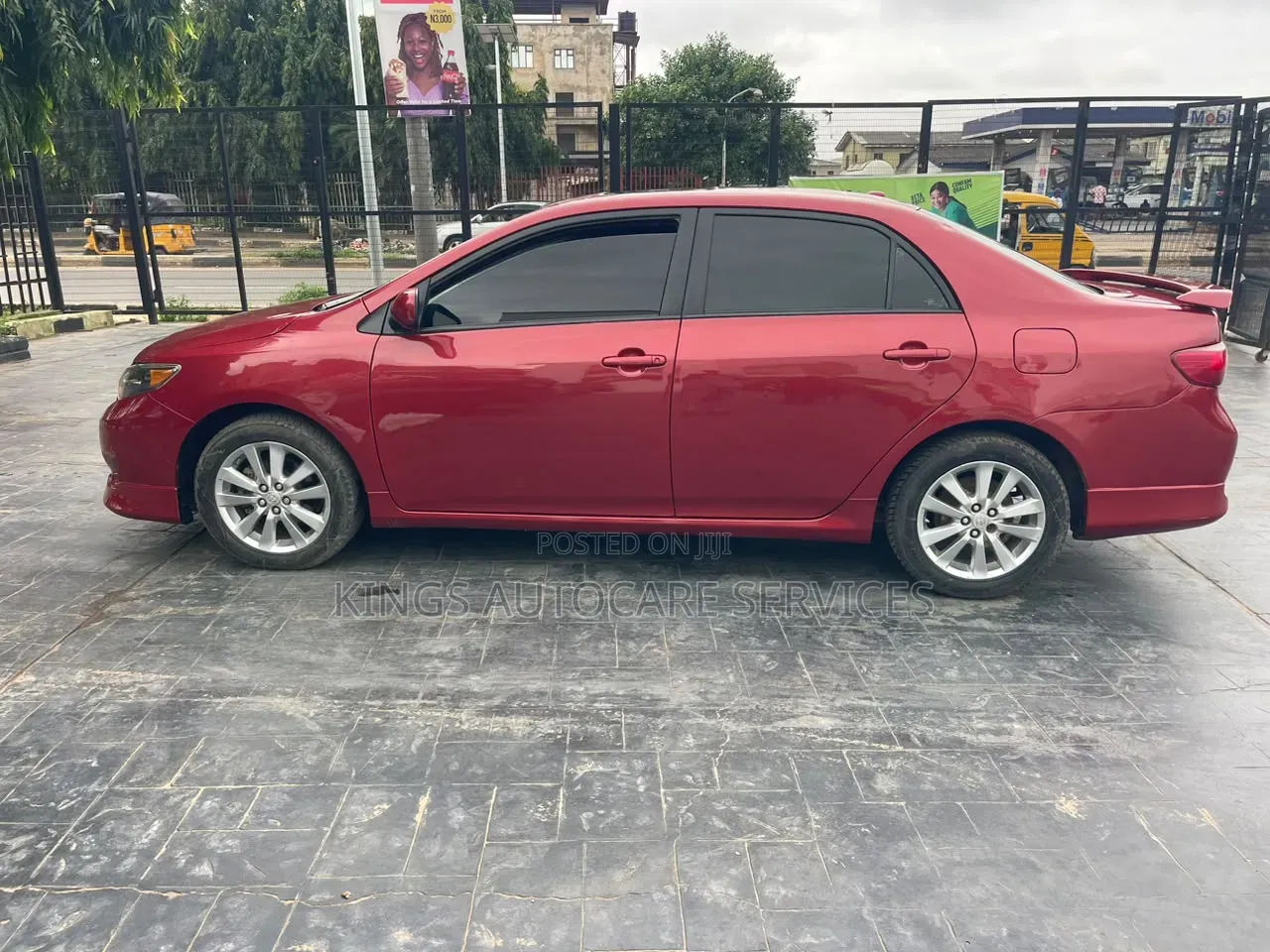 Toyota Corolla 2010 Red