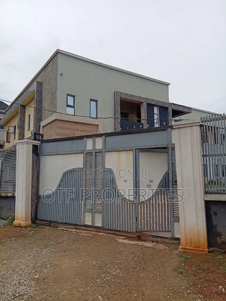 2bdrm Duplex in Fo1, Kubwa for sale
