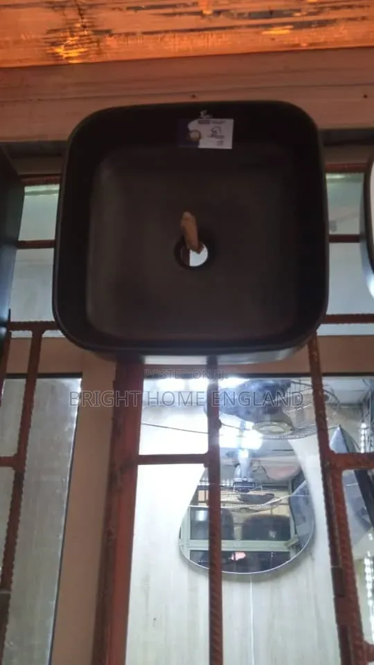 Dining Basin Black