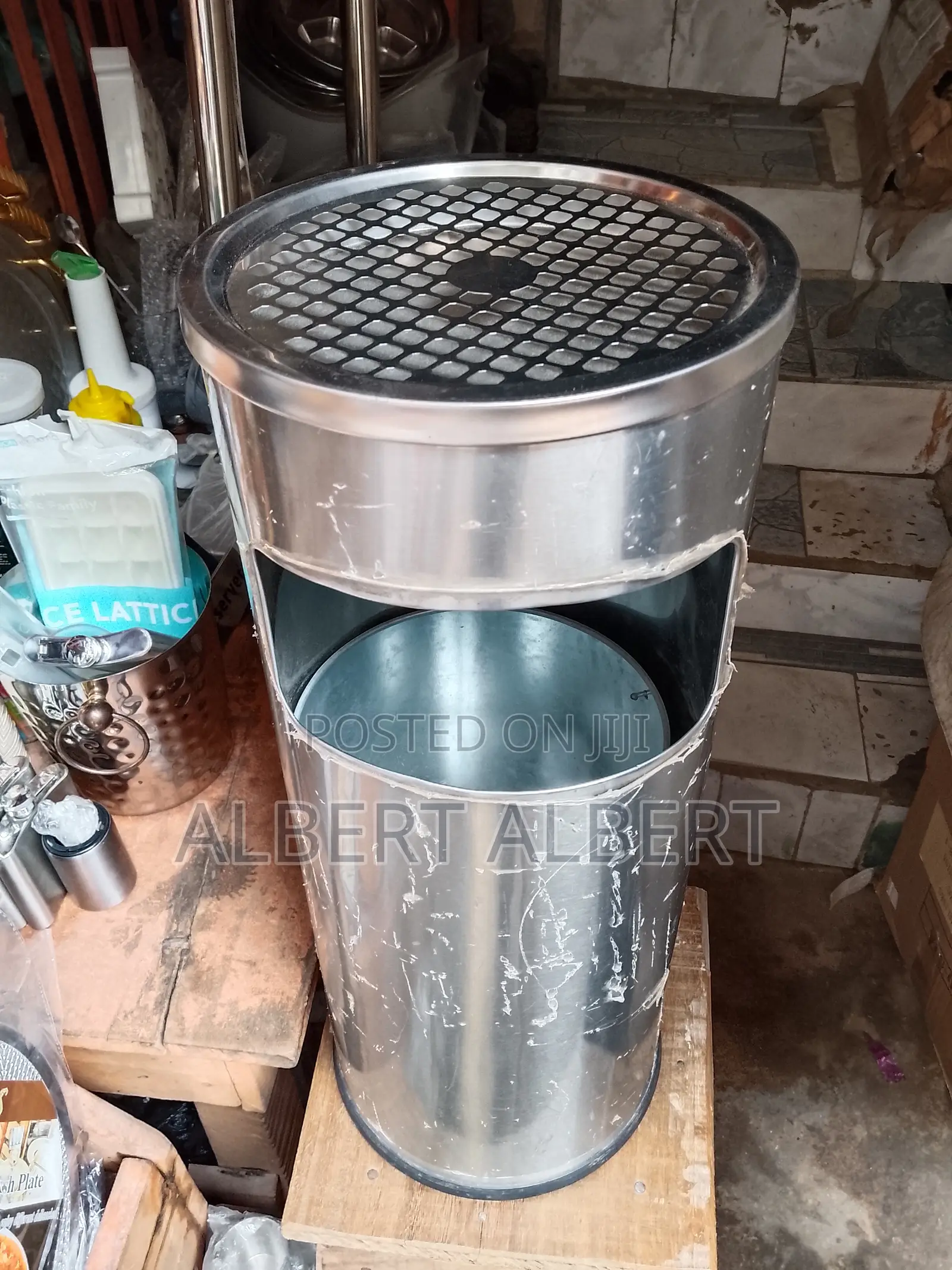 Quality Stainless Steel Ash Tray Bin Dustbin