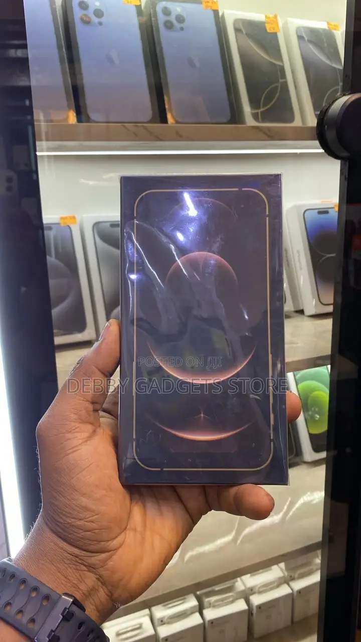 New Apple iPhone 12 Pro Max 128 GB Gold