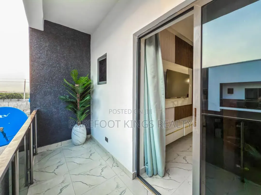 Luxury 3bedroom Apartment