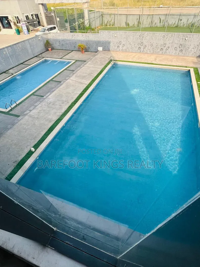 Luxury 3bedroom Duplex