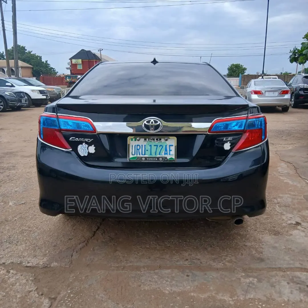 Toyota Camry LE 4dr Sedan (2.5L 4cyl 6A) 2014 Black