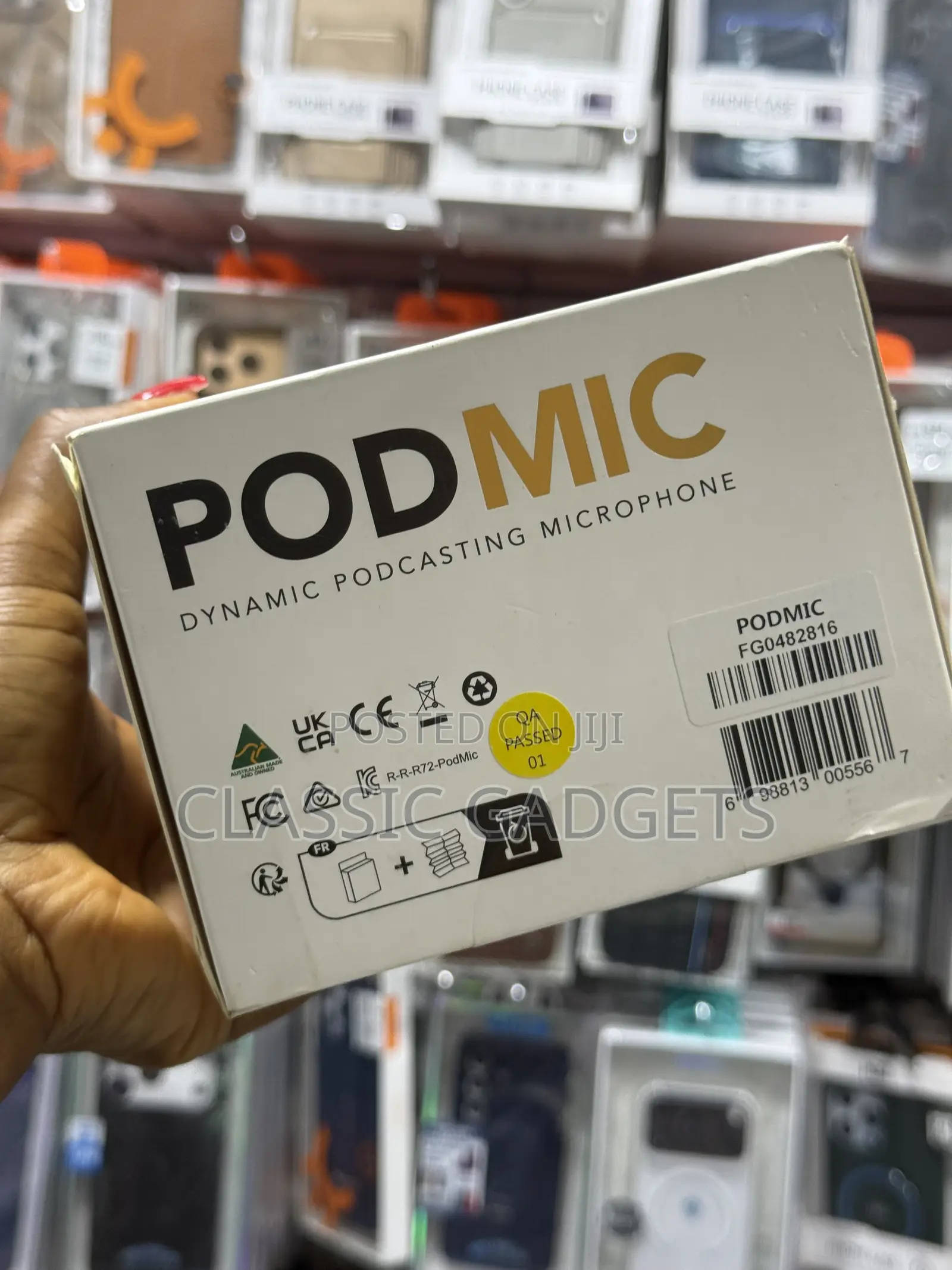 Røde Podmic Cardioid Dynamic Broadcast Microphone