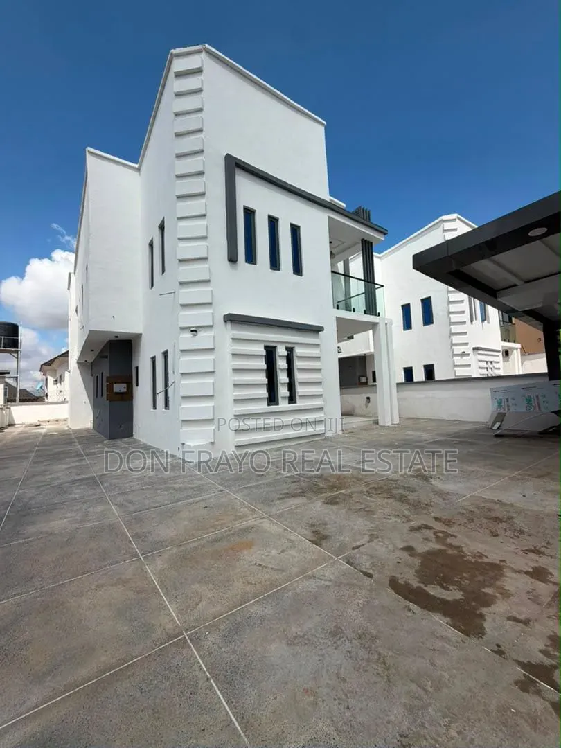 5bdrm Duplex in Kolapo Ishola Gra, Akobo for sale
