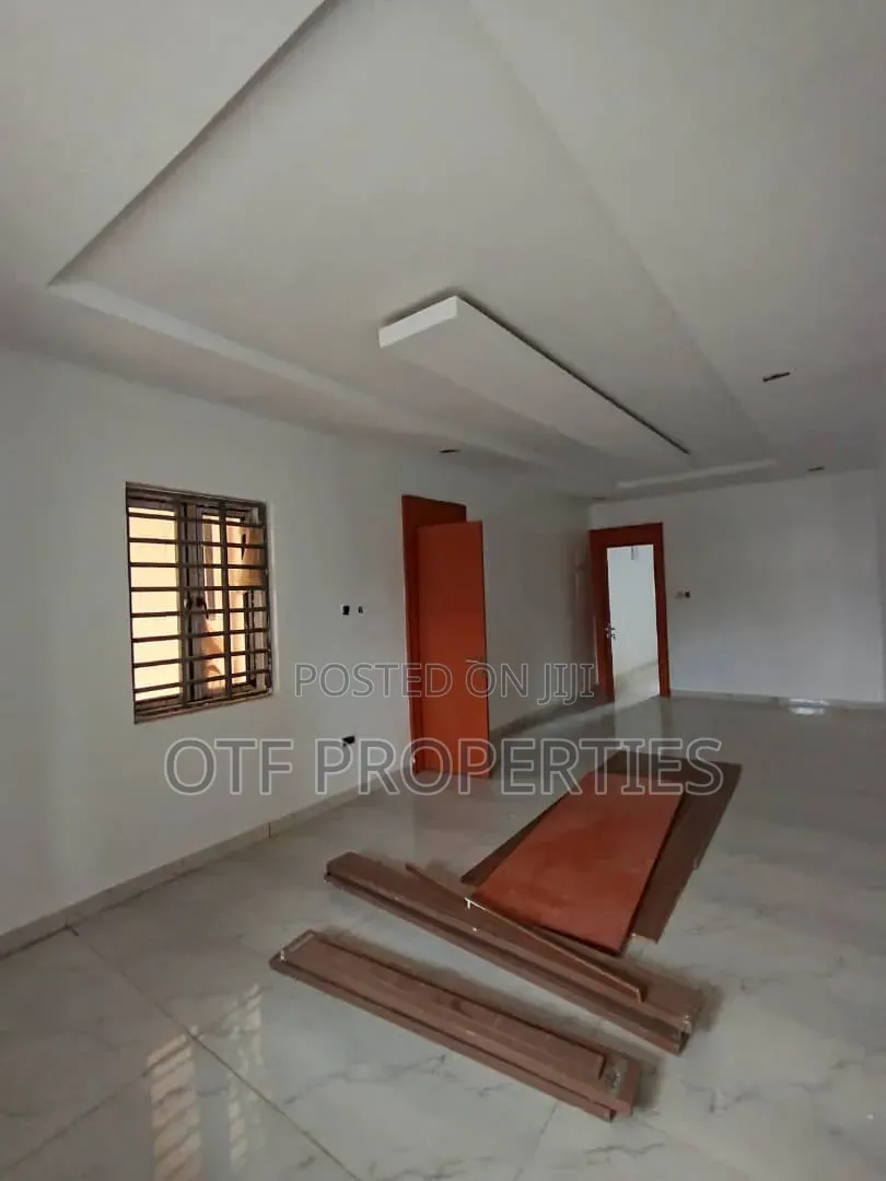 4bdrm Duplex in Jahi Main for rent