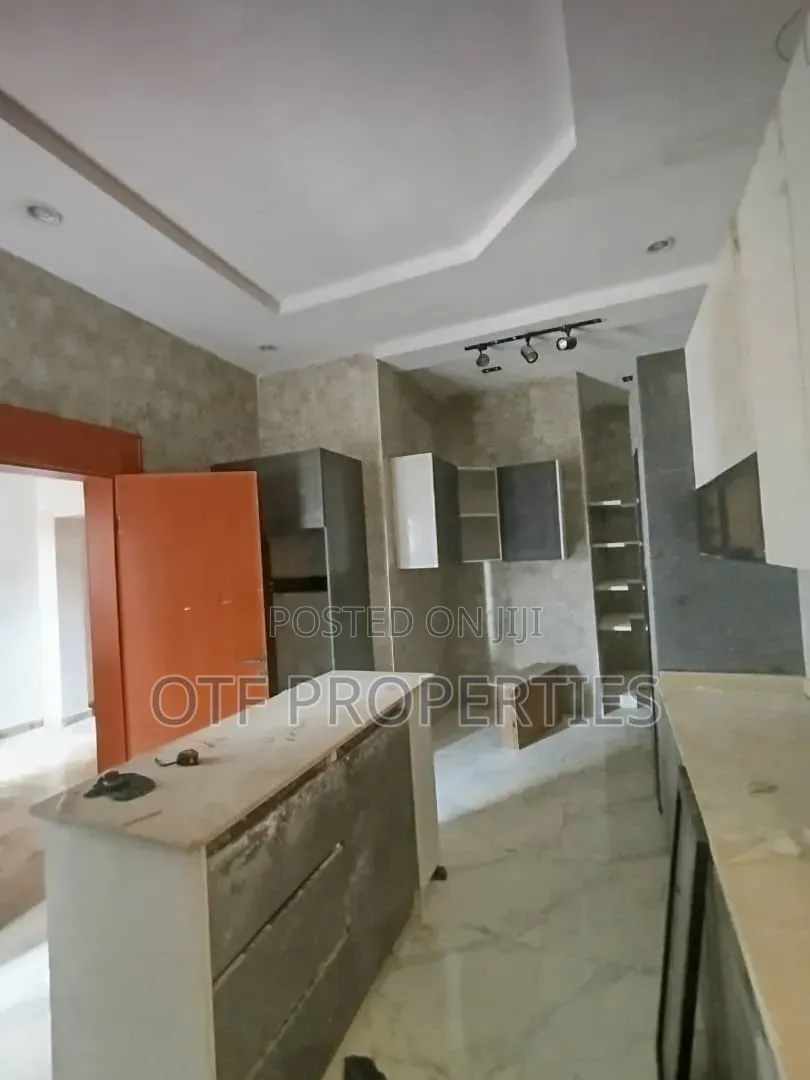 4bdrm Duplex in Jahi Main for rent