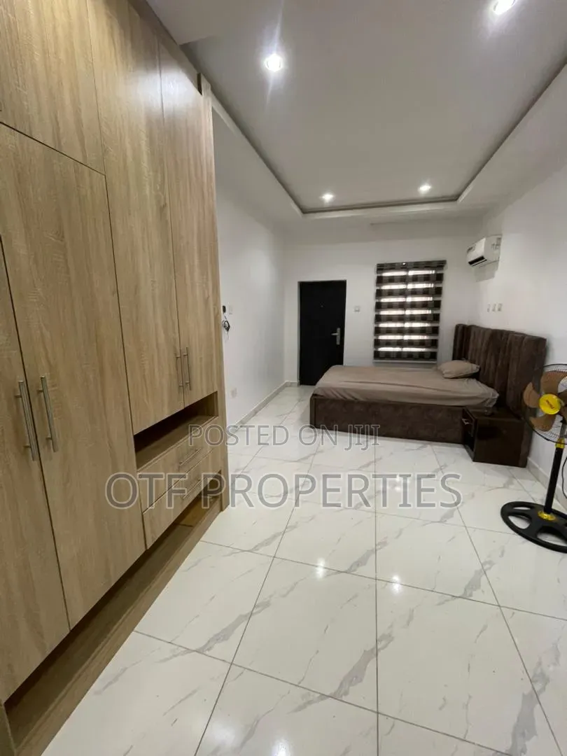 4bdrm Duplex in Jahi Gilmore for rent