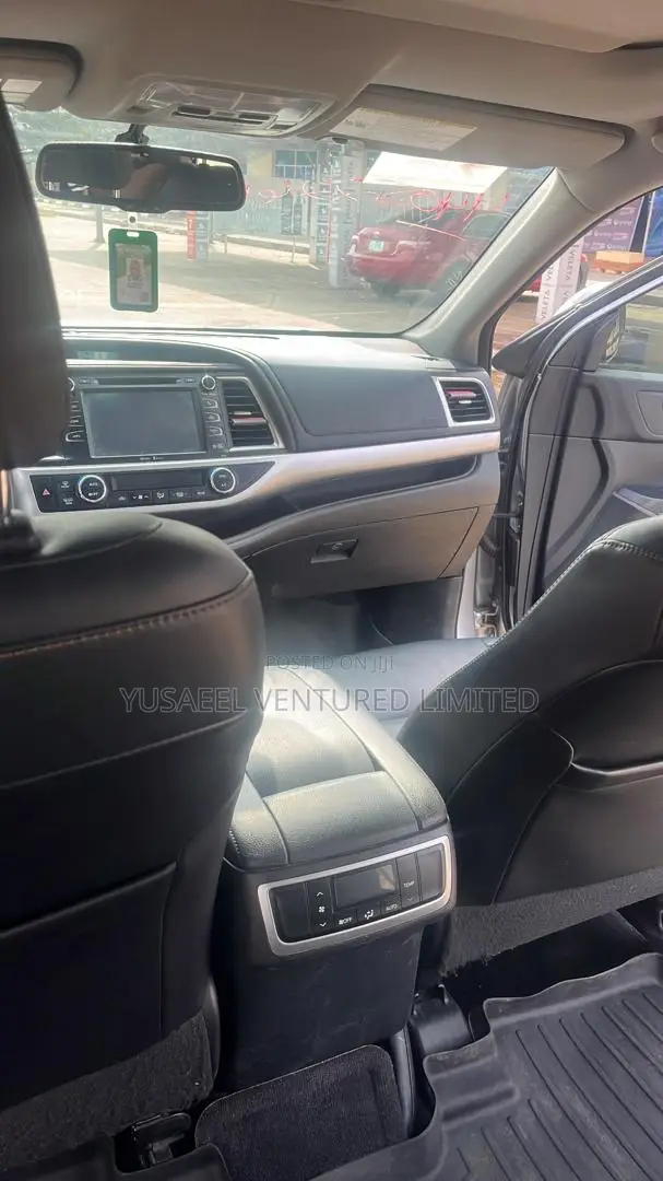 Toyota Highlander 2015