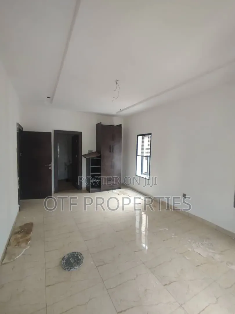 3bdrm Block of Flats in Jahi Glimore for rent