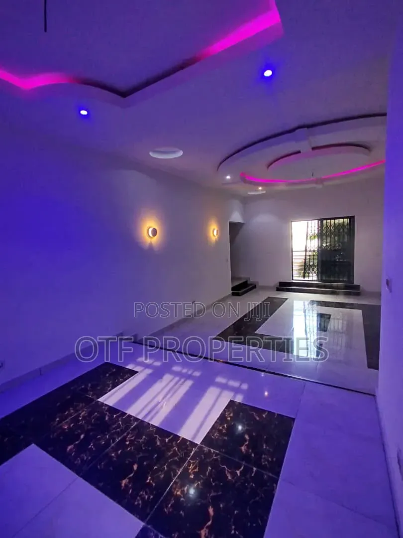 3bdrm Block of Flats in Jahi Main for rent