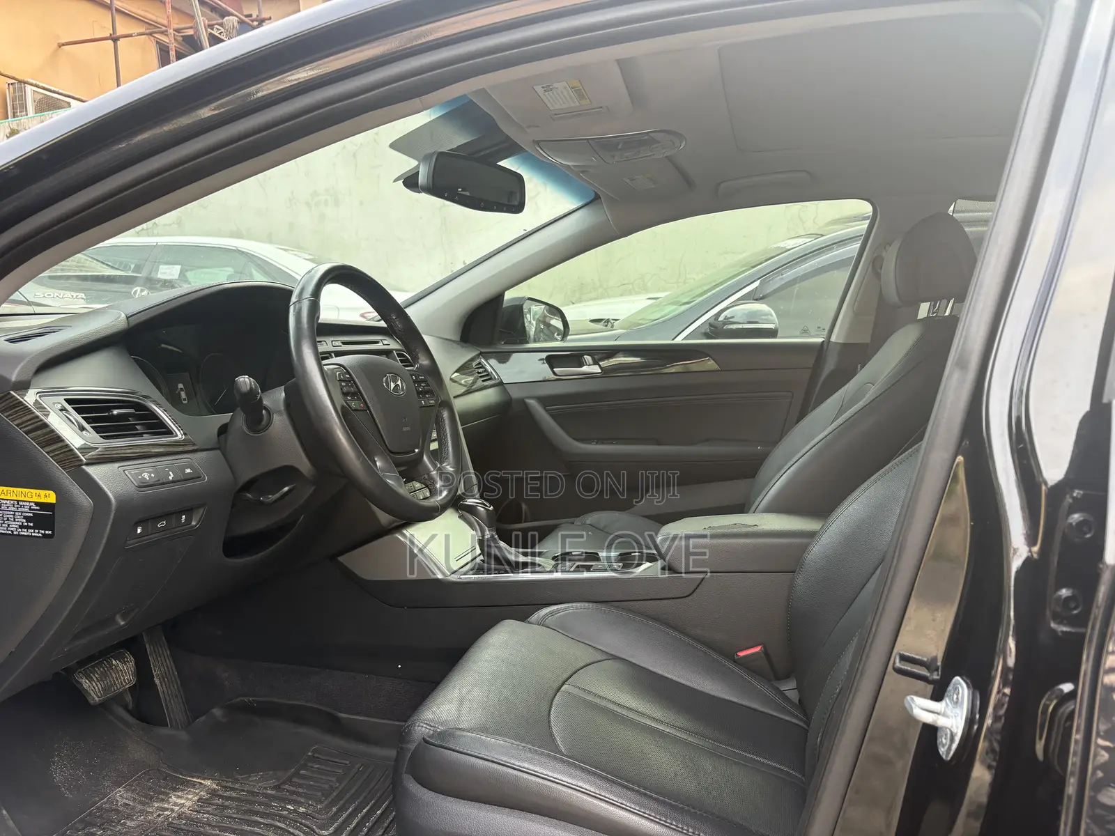 Toyota Camry SE 4dr Sedan (2.5L 4cyl 6A) 2013 Silver