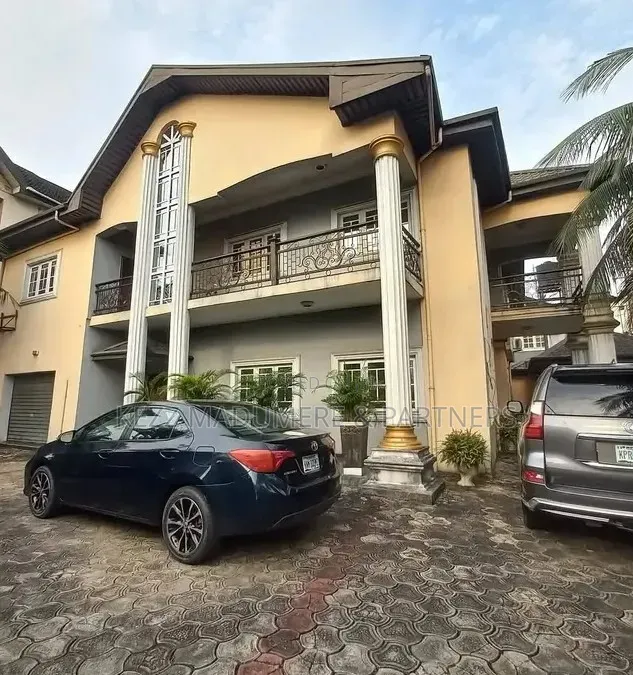 5bdrm Duplex in Phase 3 ,New Gra for sale