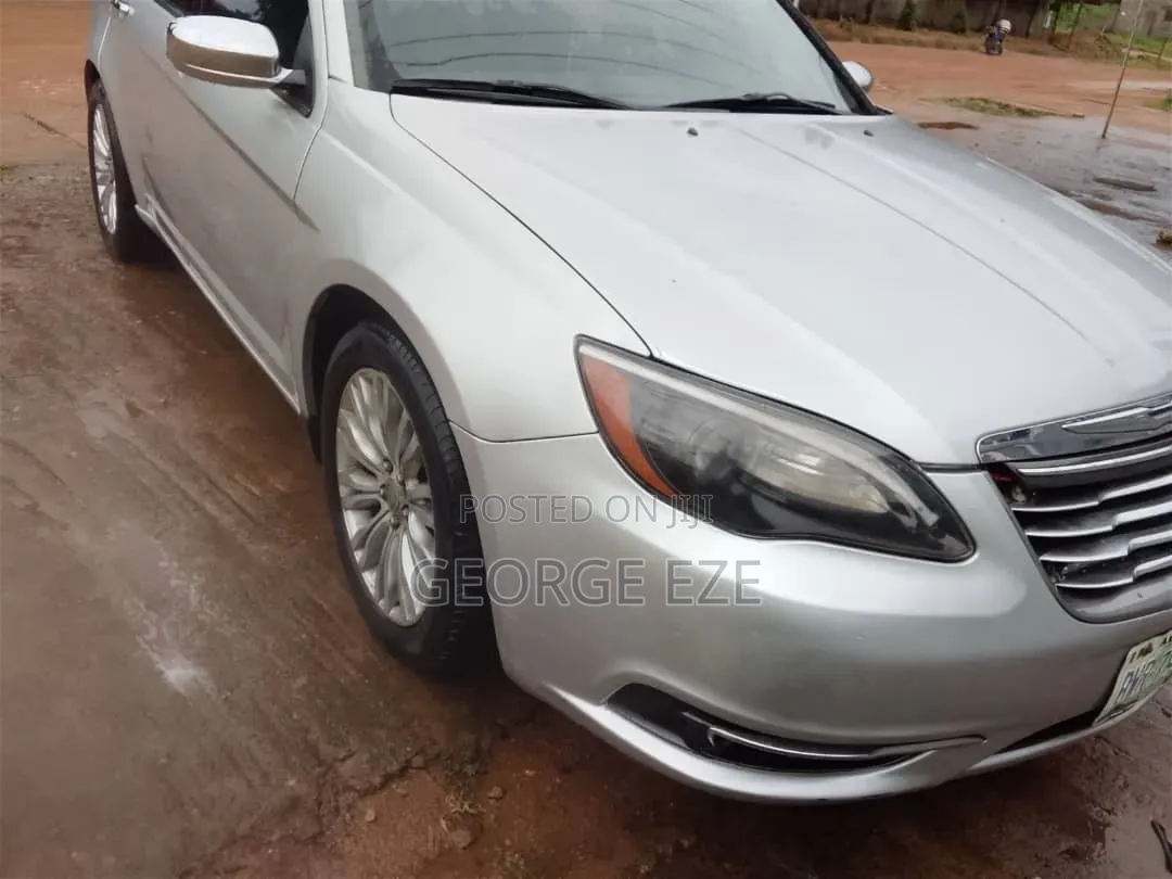 Chrysler 200 2012 Silver