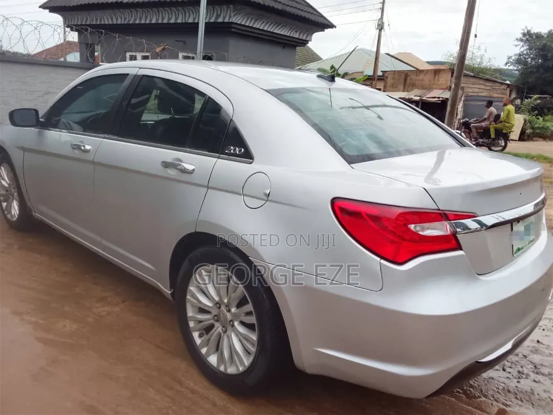Chrysler 200 2012 Silver