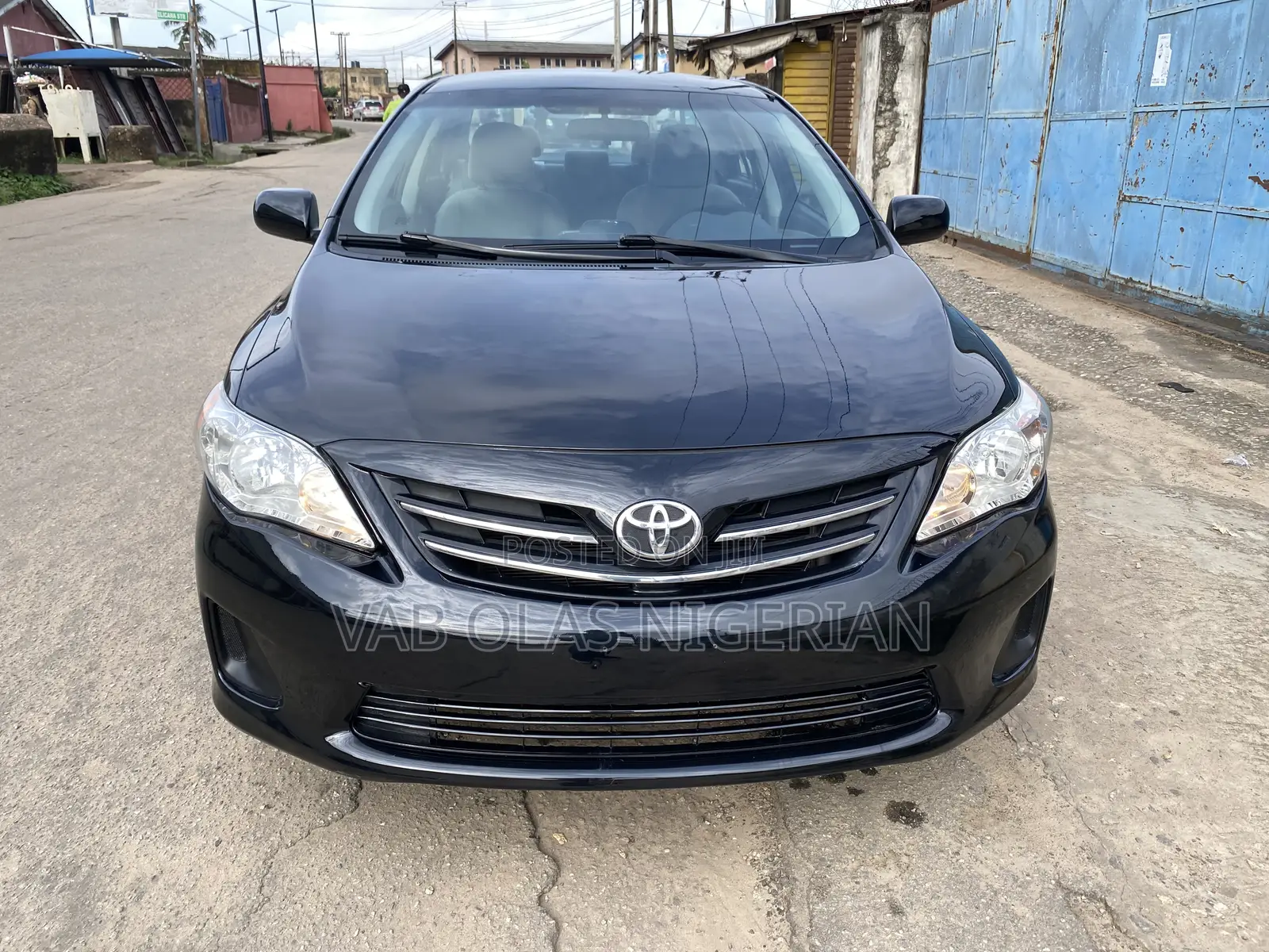 Toyota Corolla LE 4dr Sedan (1.8L 4cyl 4A) 2013 Black