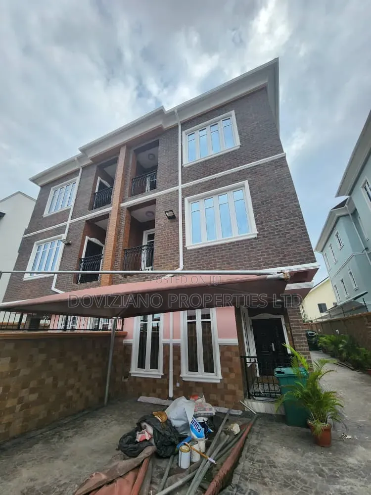 5bdrm Duplex in Ikeja GRA for rent