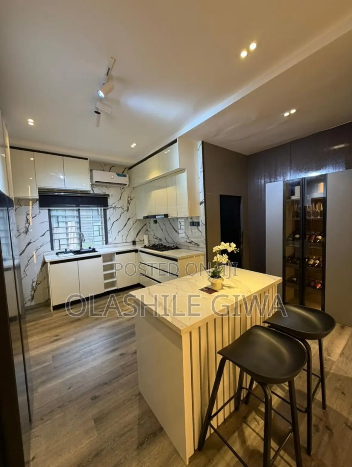 Luxury 3 Bedroom Apartment