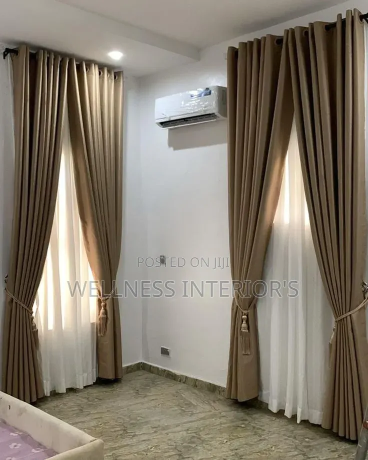 B G Curtain