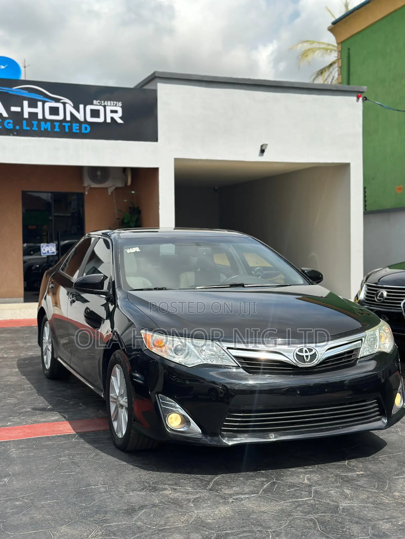 Toyota Camry XLE 4dr Sedan (2.5L 4cyl 6A) 2014 Black
