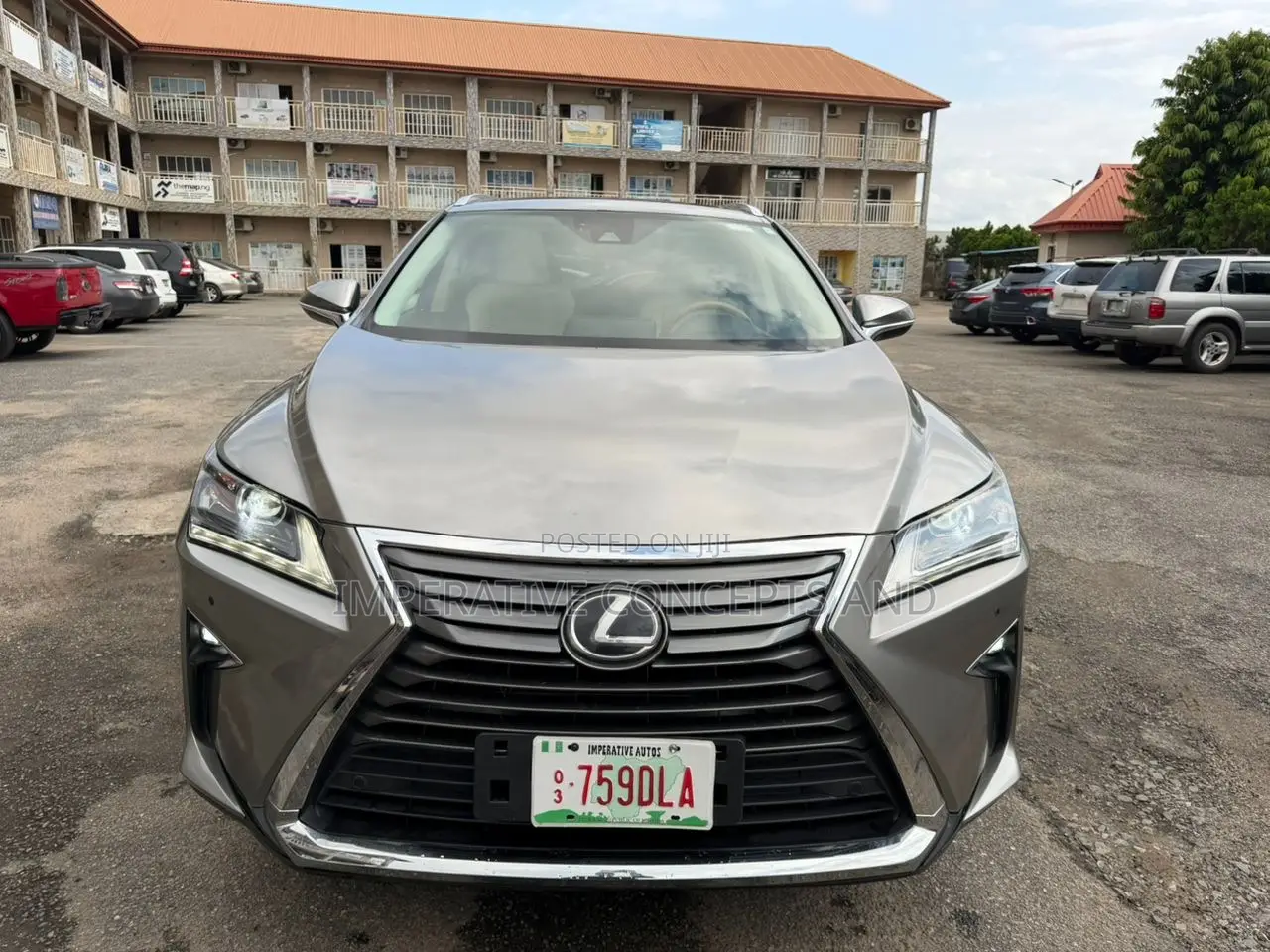 Lexus RX 350 AWD 2018 Gold