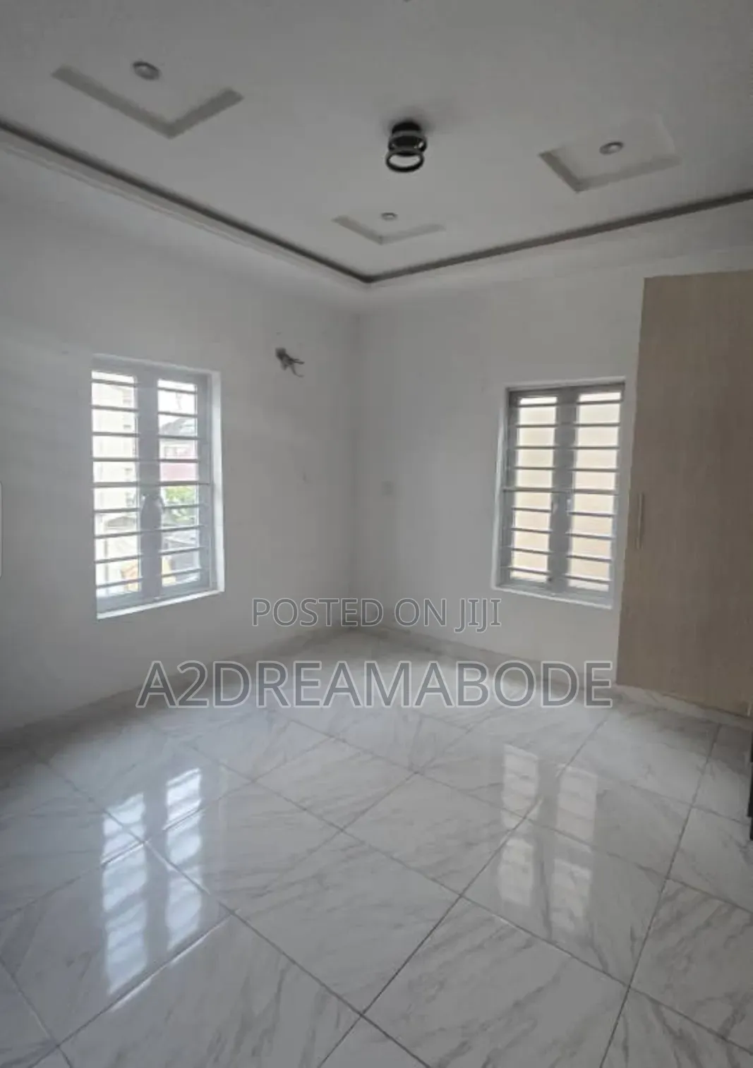 5bdrm Duplex in Omole Phase 2 for sale