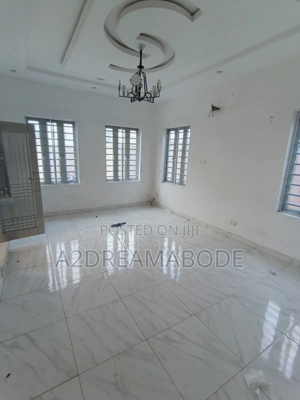 5bdrm Duplex in Omole Phase 2 for sale